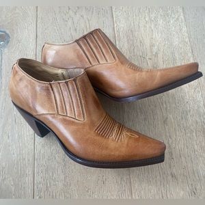 NEVER WORN. Vintage Lucchese shoes. Lucchese Charlie 1 Horse Mules